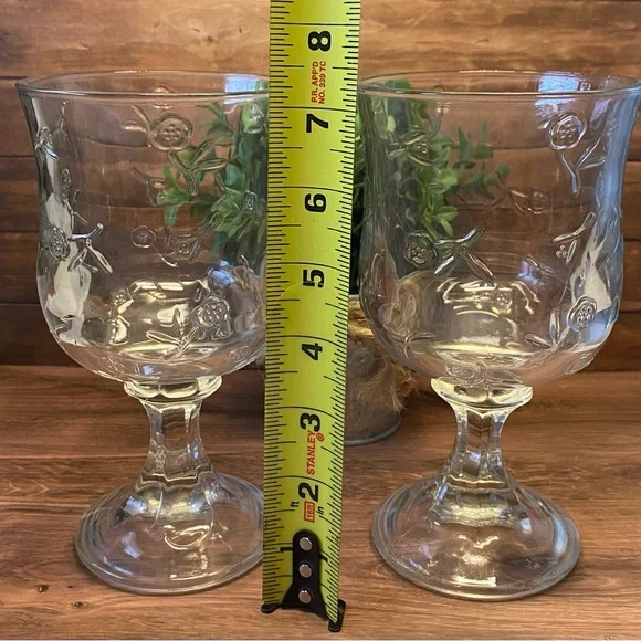 (2) Savannah Anchor Hocking Water Goblets - Picture 5 of 10